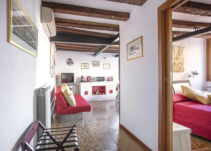 Apartment Guglie Canal View In *