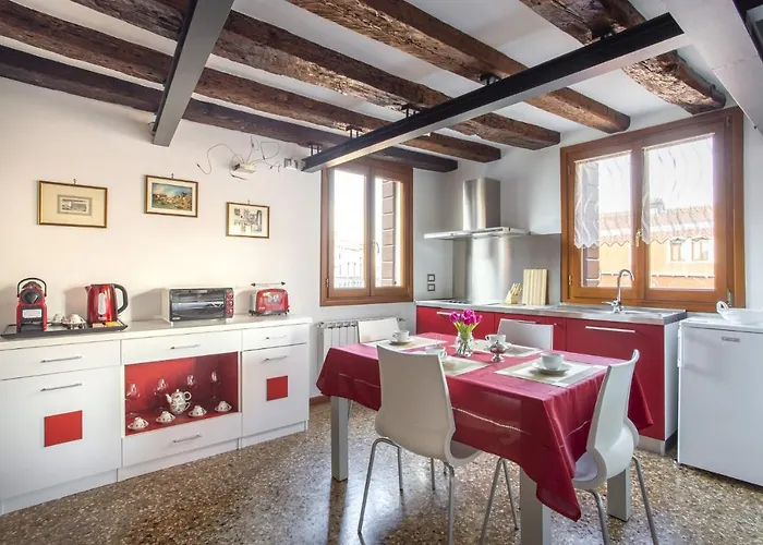 Apartment Guglie Canal View In